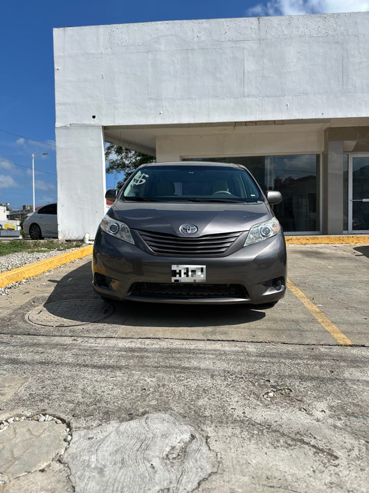 2011 Toyota Sienna