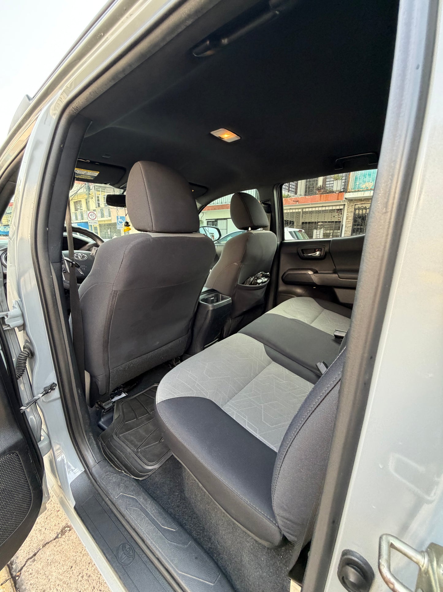 2020 Toyota Tacoma 4X2 Sport