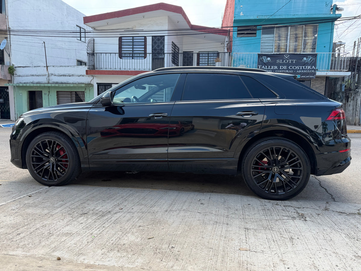 2025 Audi Q8 E PHEV