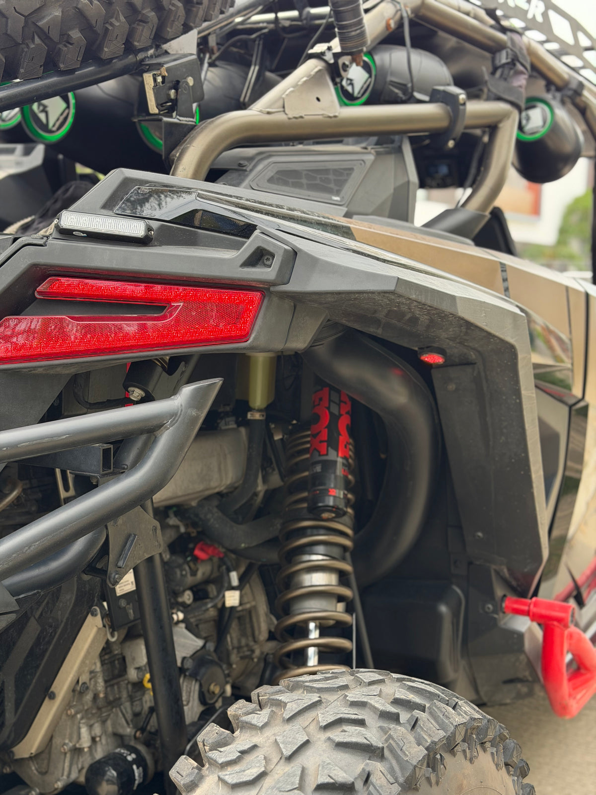 2025 Polaris RZR PRO R