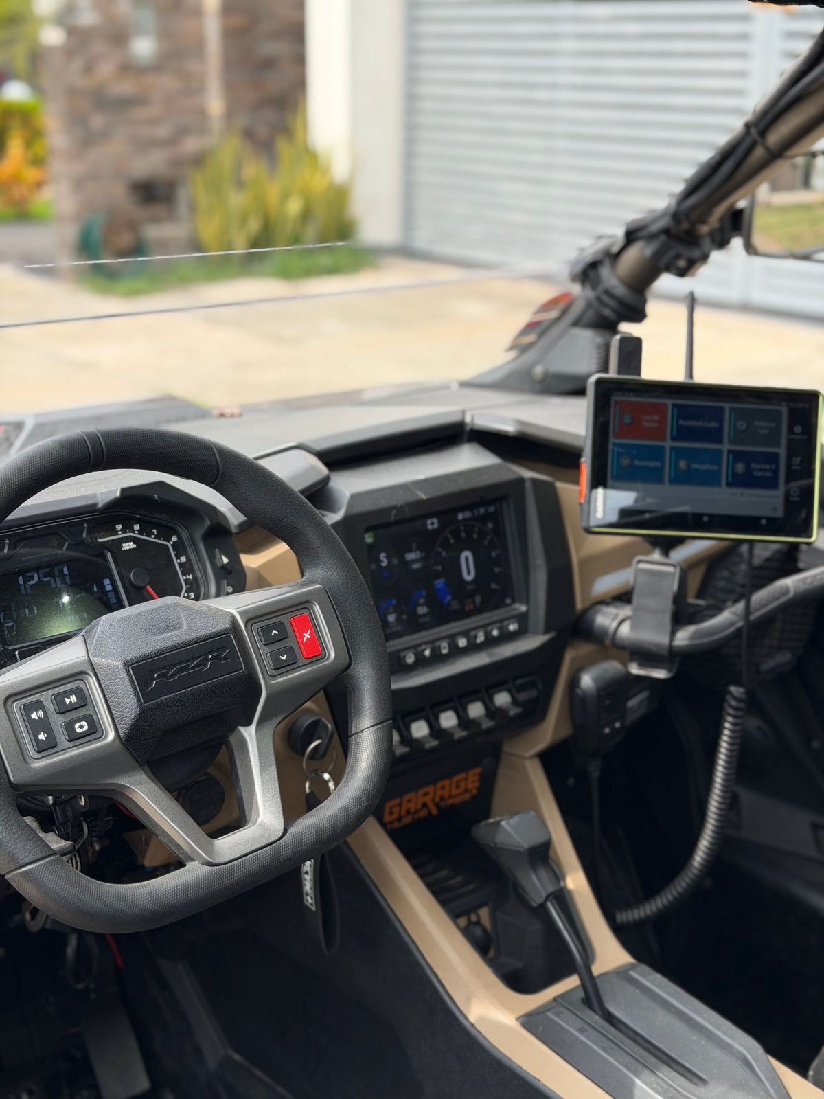 2025 Polaris RZR PRO R