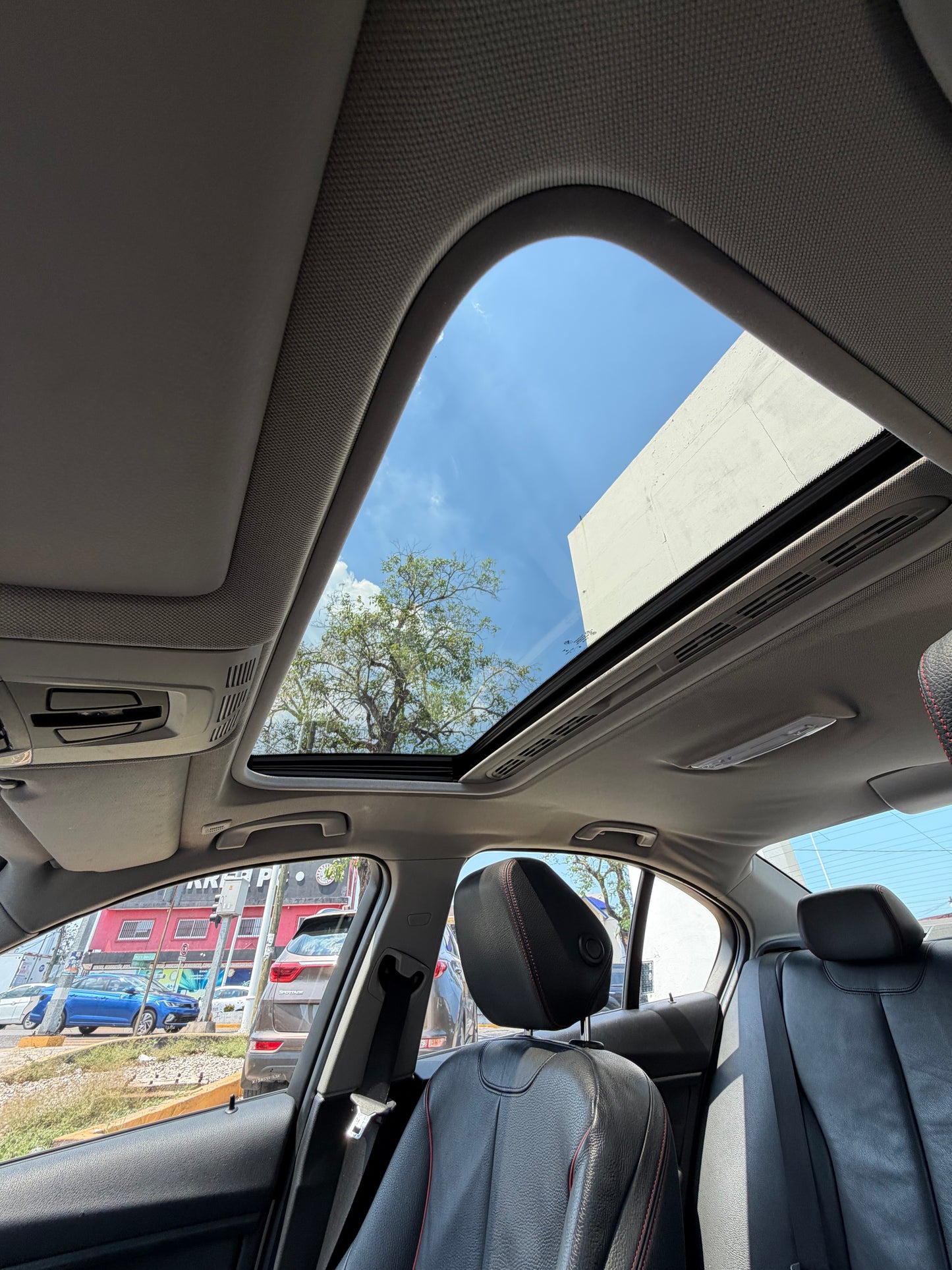 2014 BMW 328 automático