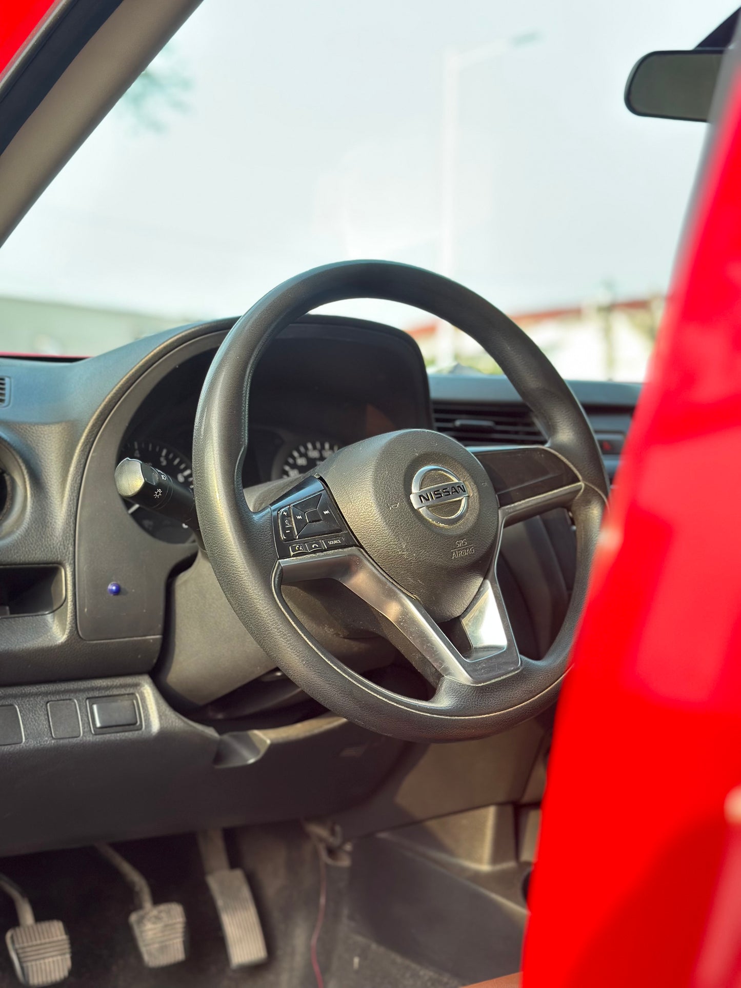 2021 Nissan NP300 caja cerrada