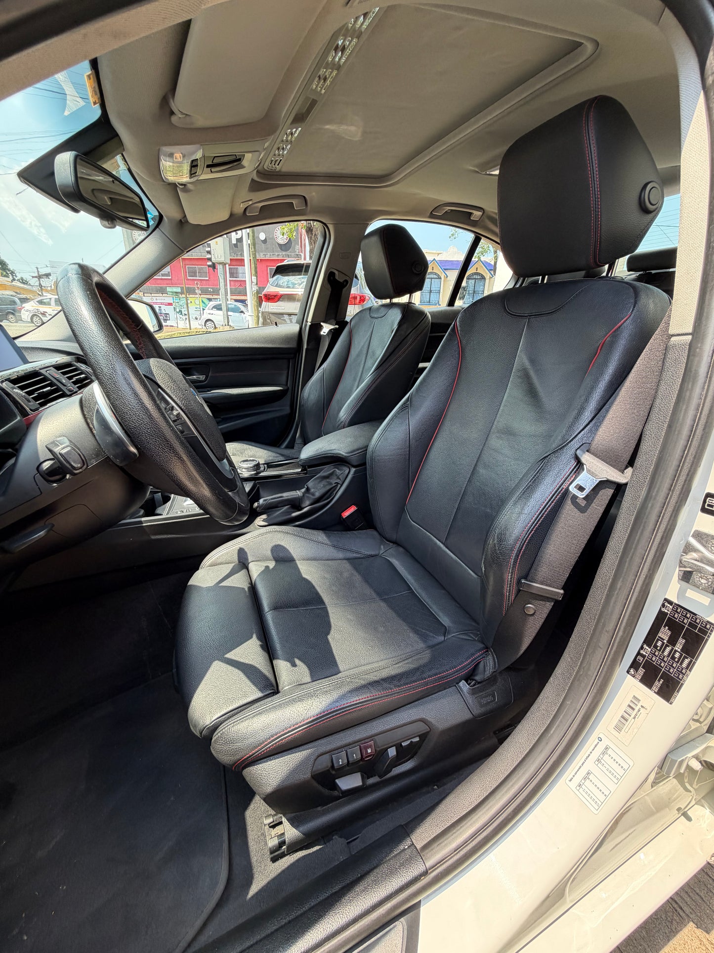 2014 BMW 328 automático