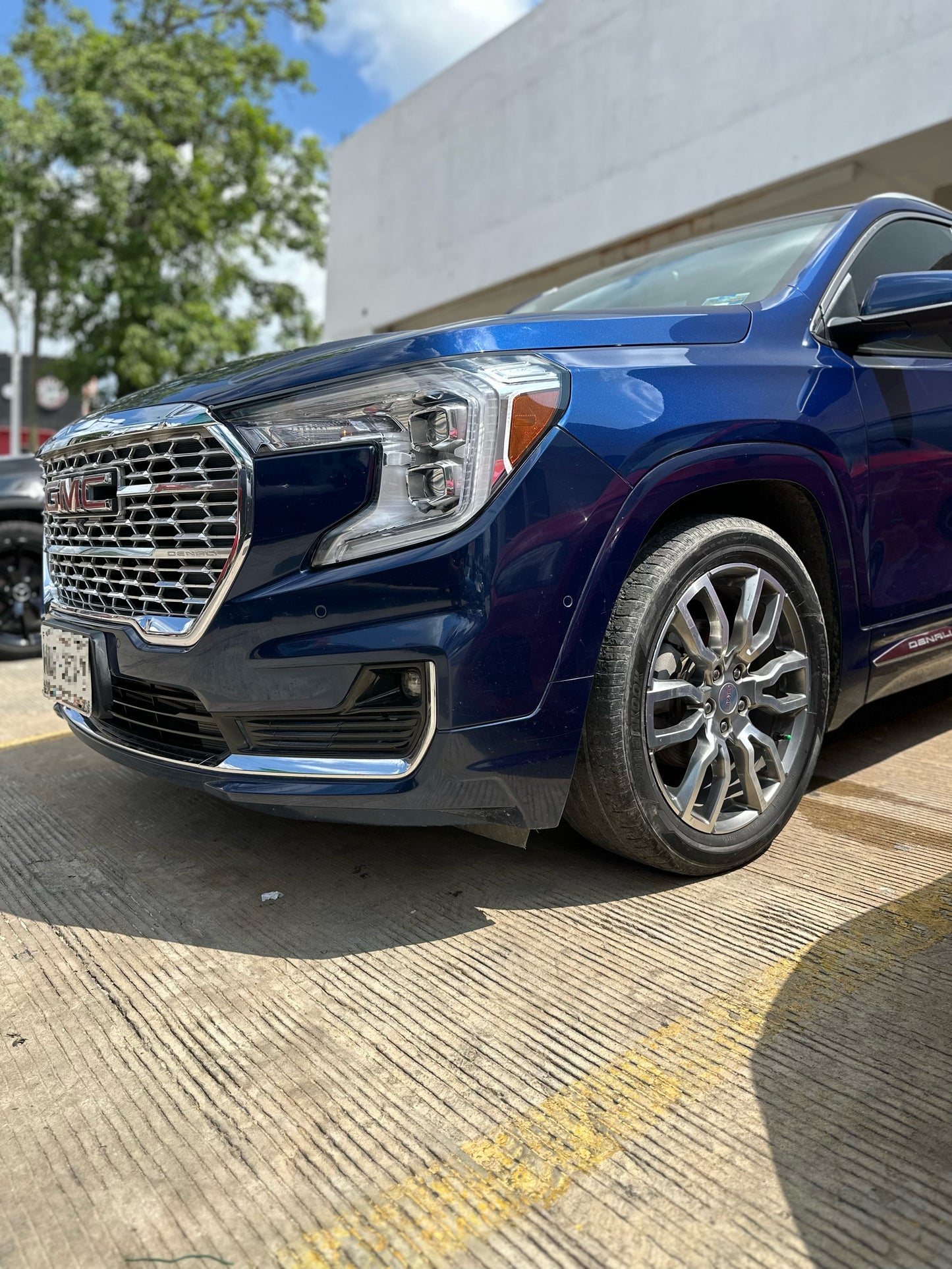 2023 GMC Terrain Denali