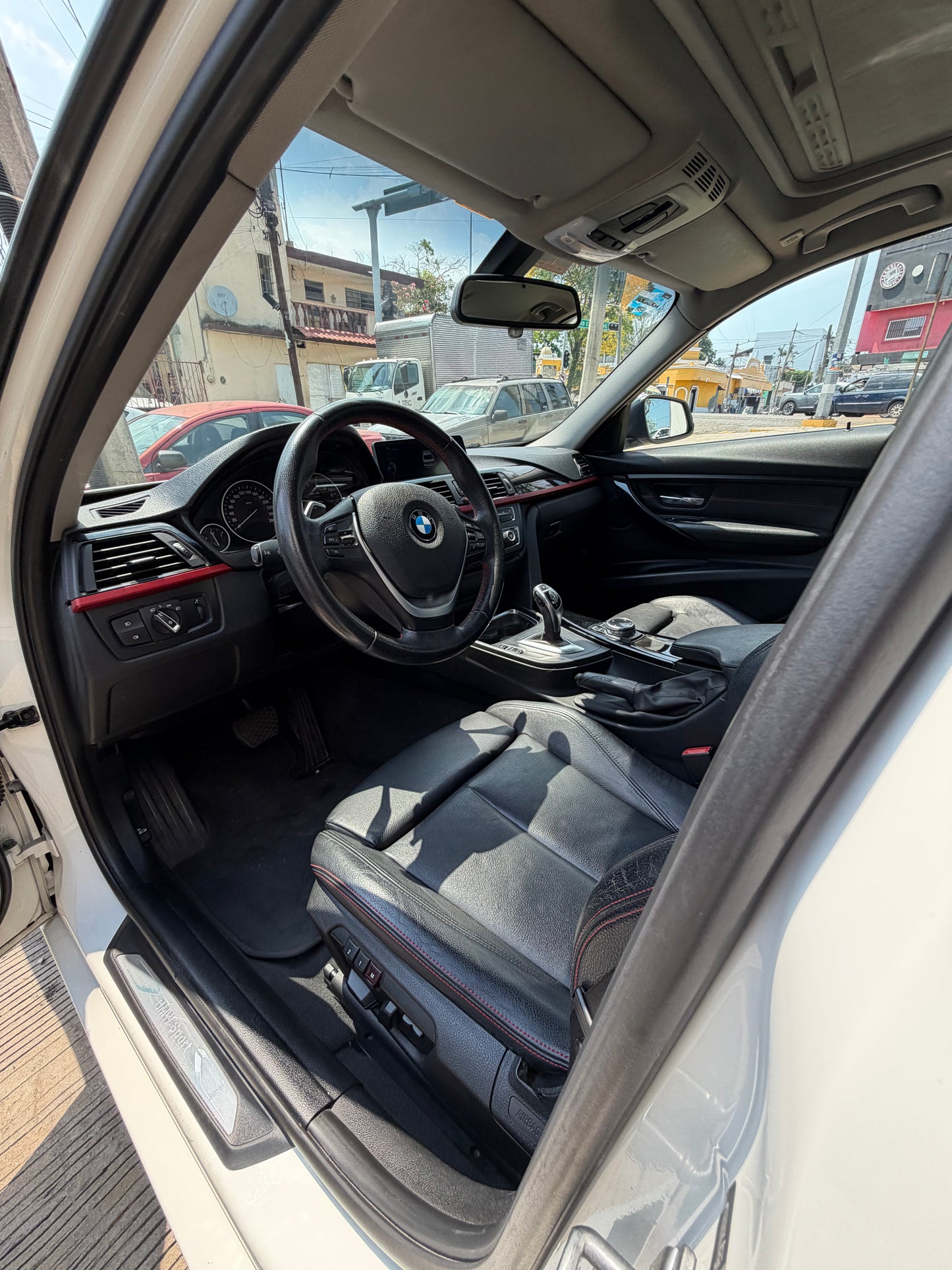 2014 BMW 328 automático