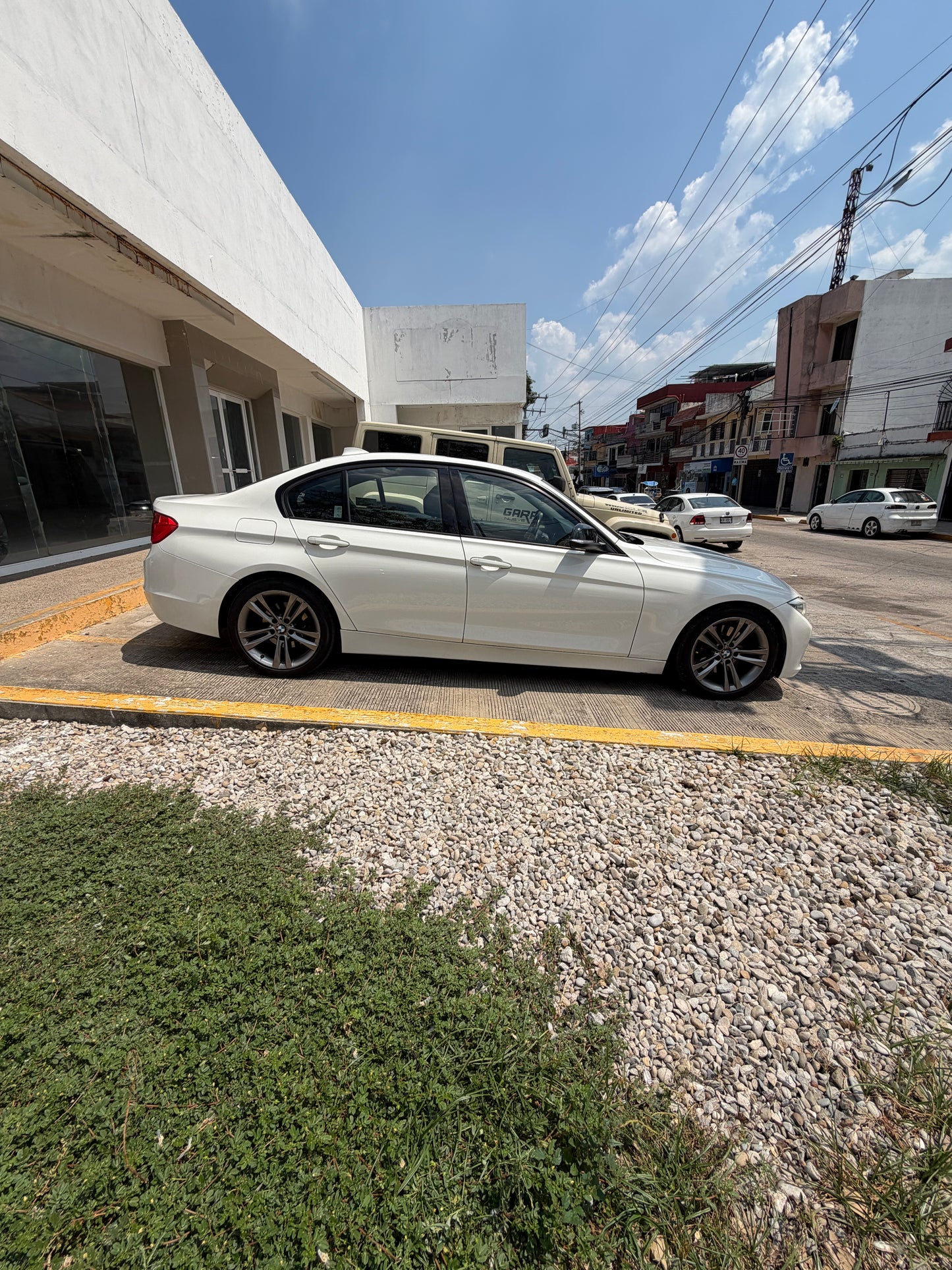 2014 BMW 328 automático