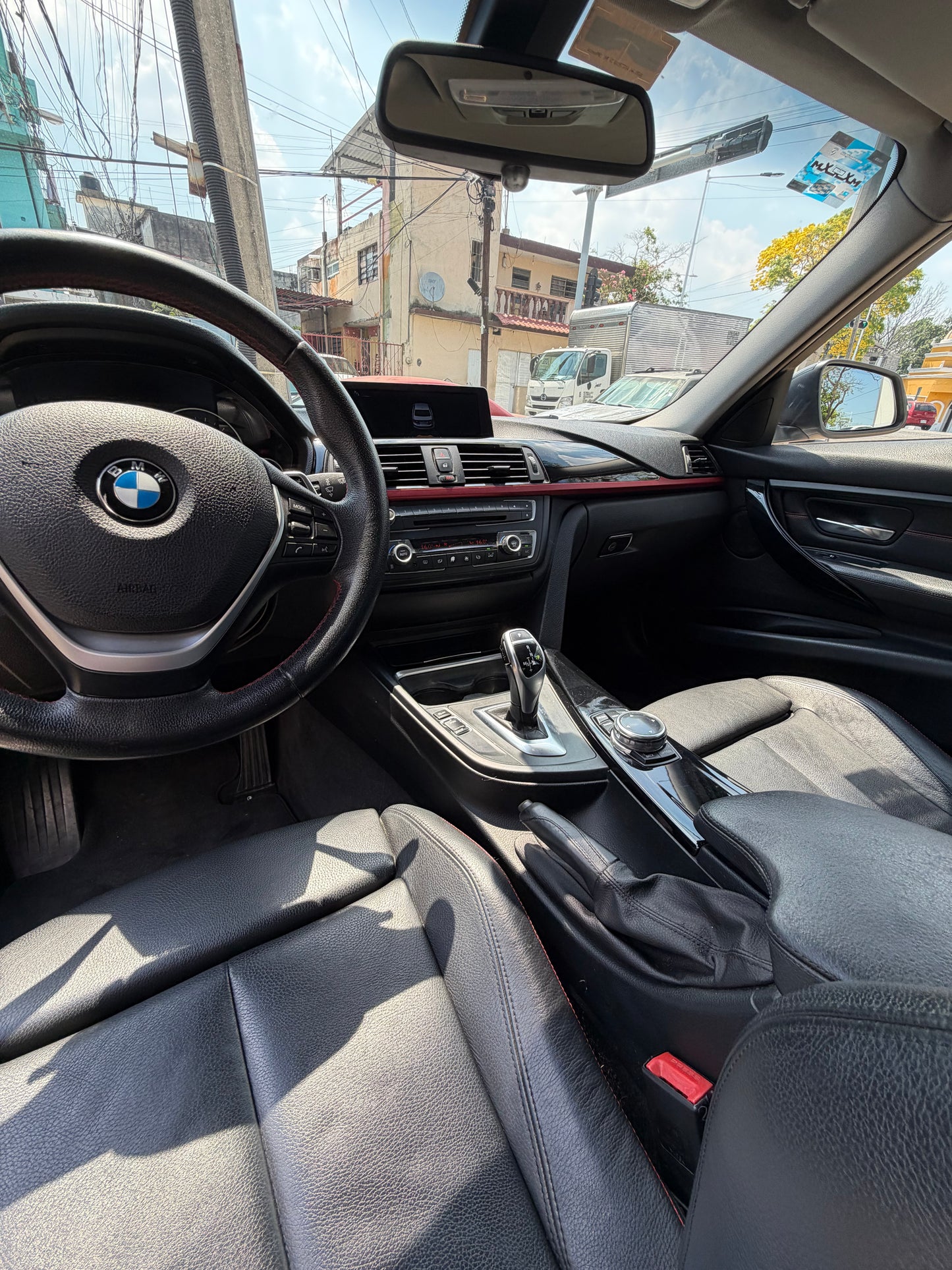 2014 BMW 328 automático