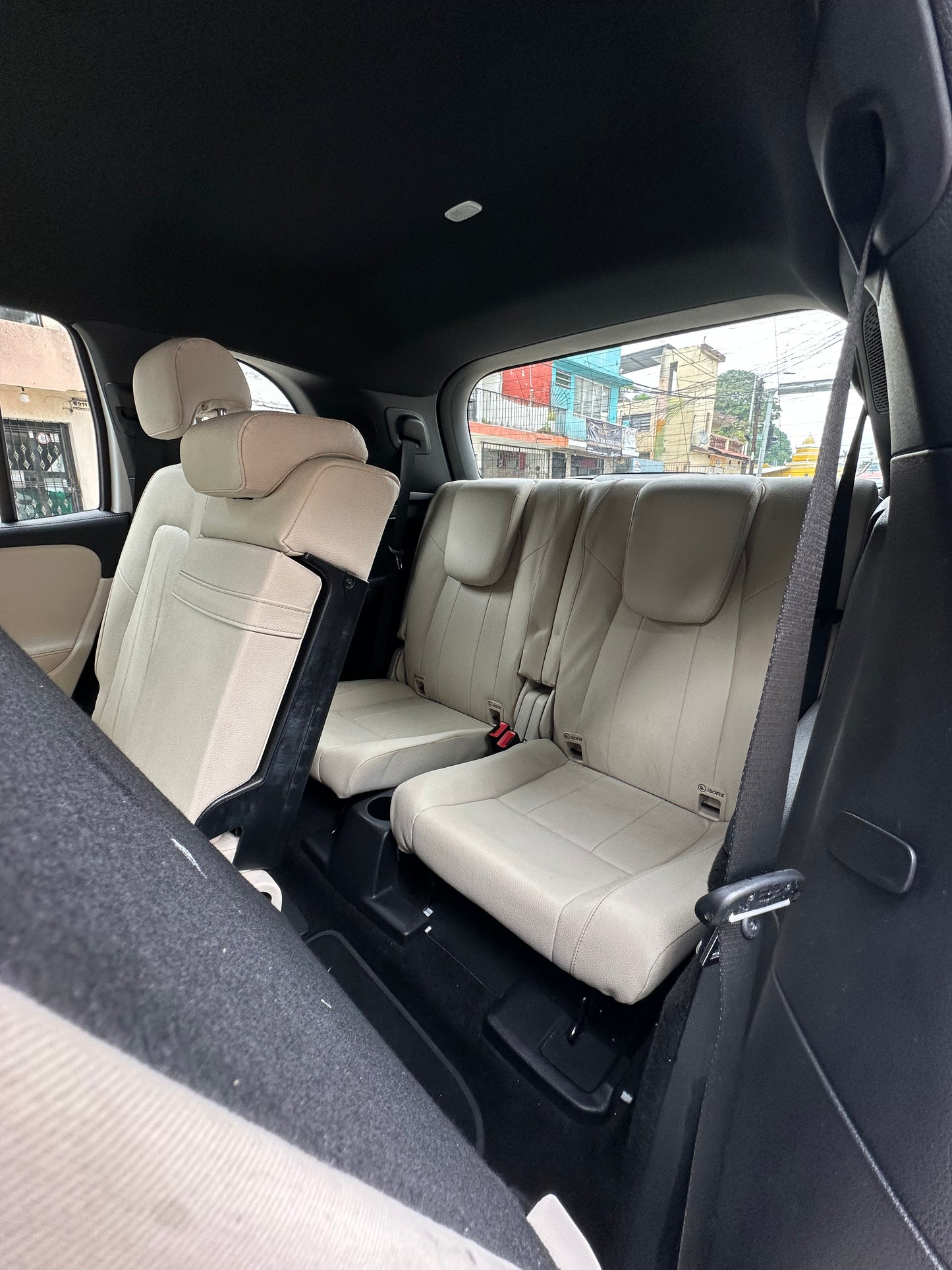 2020 Mercedes Benz GLB 250 7 Personas