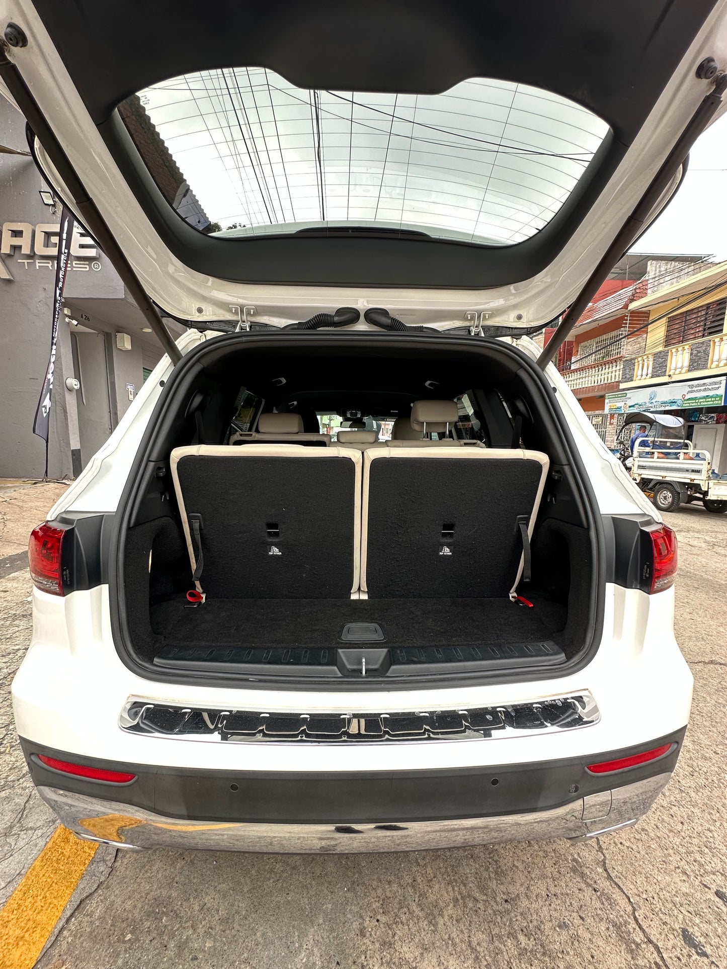 2020 Mercedes Benz GLB 250 7 Personas