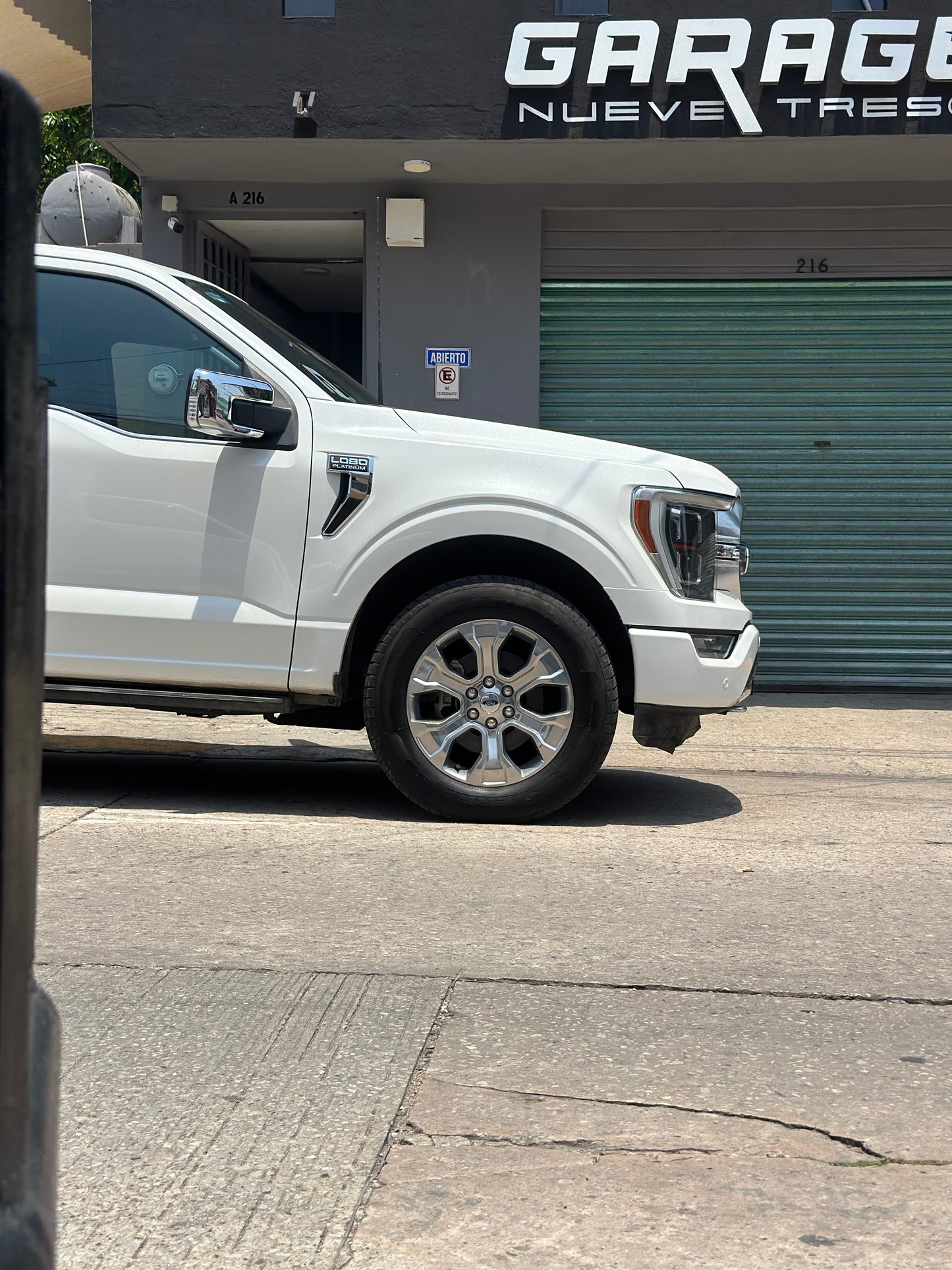 2022 Ford Lobo Platinum