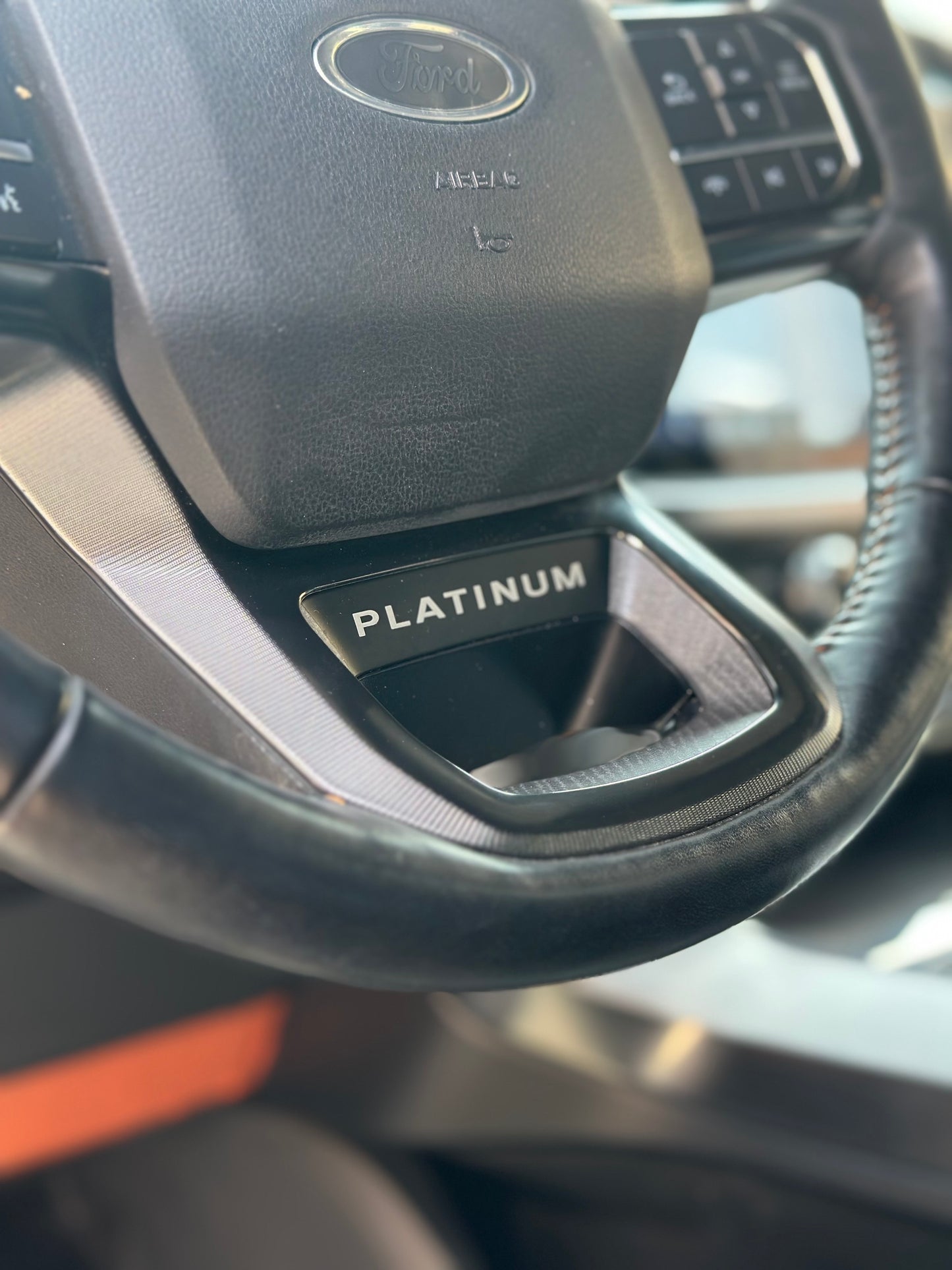 2022 Ford Lobo Platinum