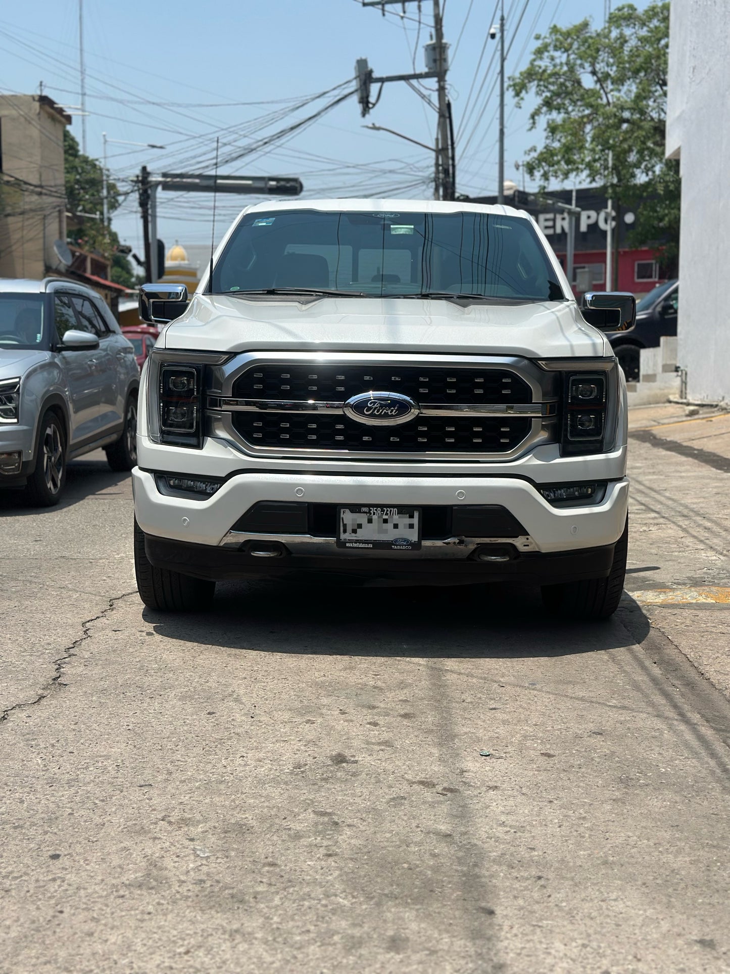 2022 Ford Lobo Platinum